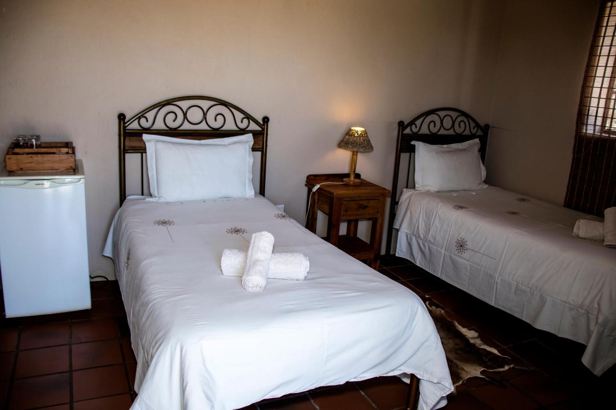 The Vale Karoo Farm Villa Nelspoort ภายนอก รูปภาพ