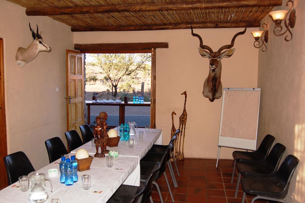 The Vale Karoo Farm Villa Nelspoort ภายนอก รูปภาพ